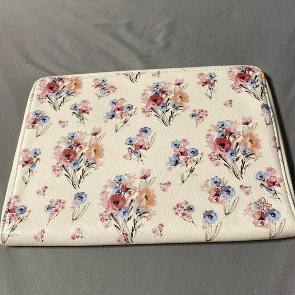 Matilda Jane On the Go Floral Tech Organizer Tablet Case Vegan Leather NWT